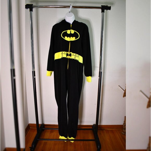 Women's Batman Onesie! - Picture 1 of 5